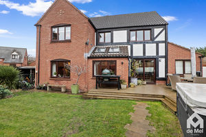 Photo 17- click for photo gallery